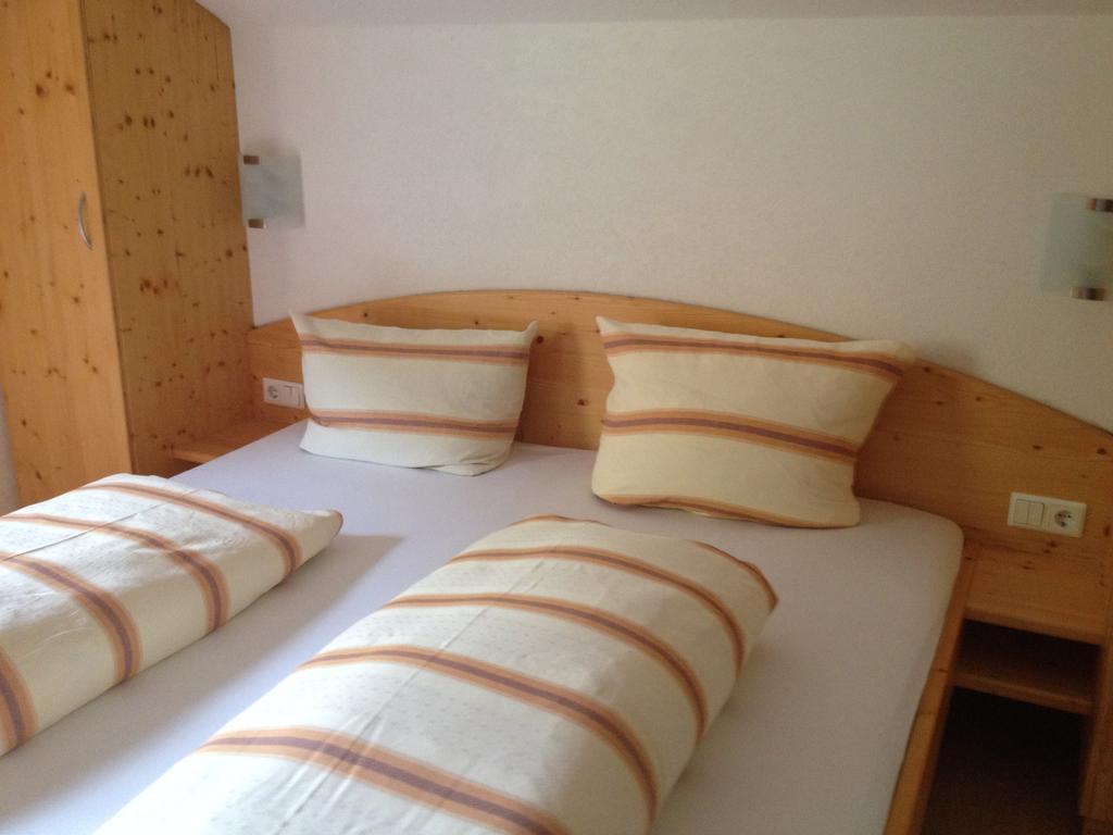 Ferienwohnung Kirchbruecke Mieders Buitenkant foto